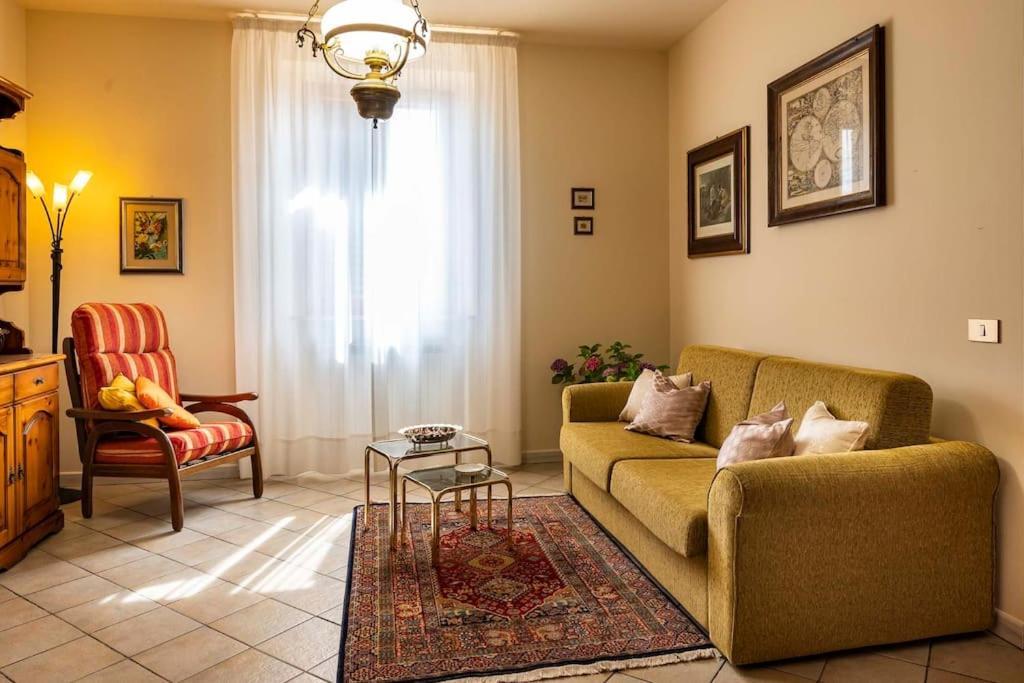 Casa Vacanze Santa Maria Certaldo Exteriör bild