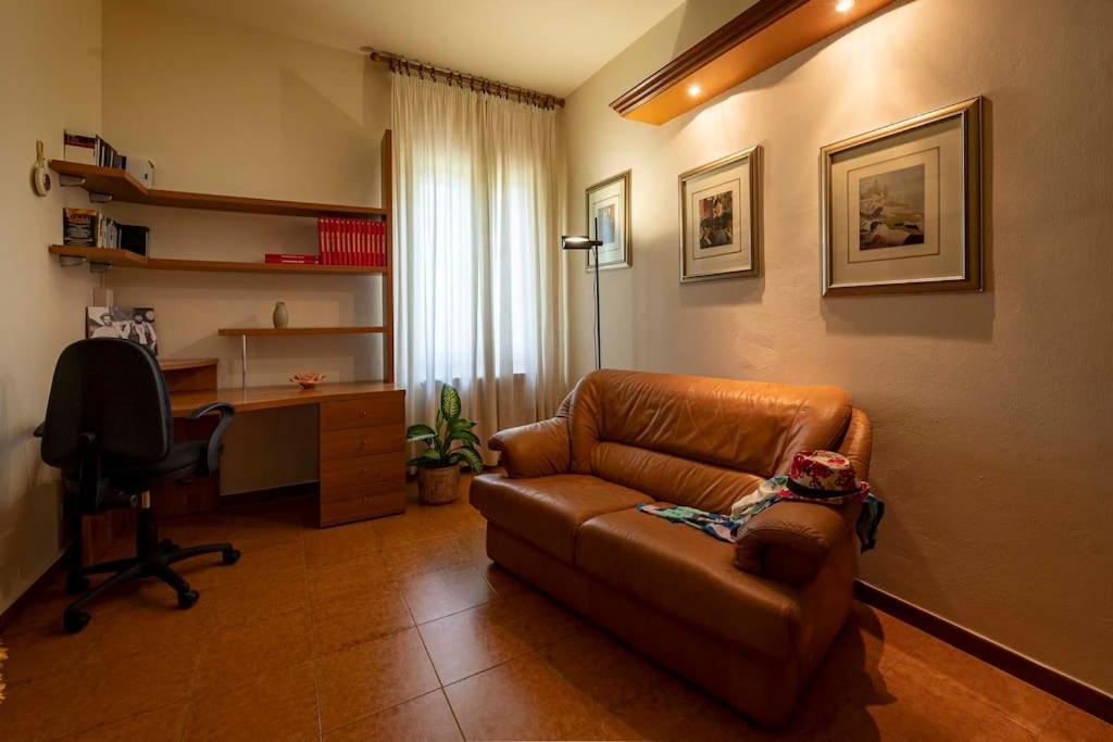Casa Vacanze Santa Maria Certaldo Exteriör bild